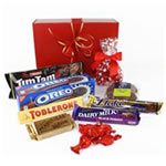 Remarkable Chocolate and Cookies Hamper Gift Set