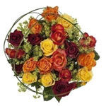 Glamorous Bunch of 25 Golden Roses with Foliage