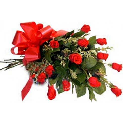 1 dozen red roses in a bouquet