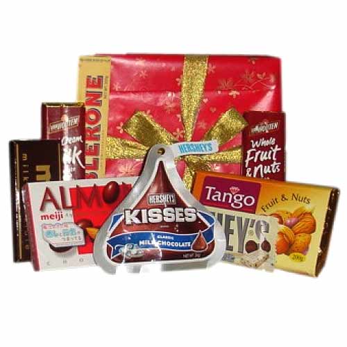 Assorted Chocolates in a Box<br>This Hamper Conten......  to Ormoc_Philippine.asp