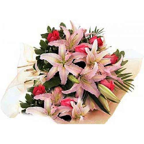 Beautiful hand tied bouquet......  to Iligan_Philippine.asp