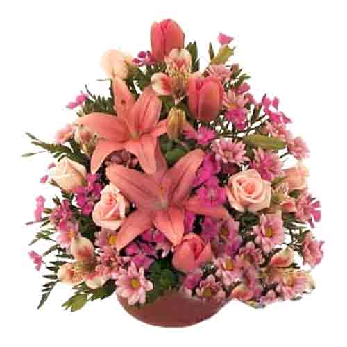 Lovely, elegant rounded arrangment......  to Victorias_Philippine.asp