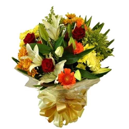 Fresh Mixed Cut Flowers Arrangement in a Bouquet.<br>- Red Roses<br>- White Fres...
