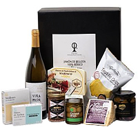 Gourmet Box with Creamy Cheese for X-Mas