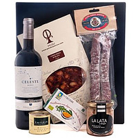 Perfect Combination Wine N Gourmet Hamper