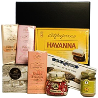 Grand Celebration Chocolates N Cookies Hamper