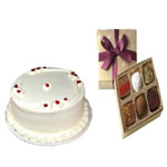 Scrumptious Vanilla Sponge Cake Celebration with Chocolates