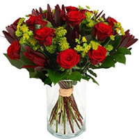 The magnificent and superb red roses assorted with the delicate green to declare...
