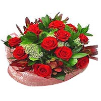 Elegant Bouquet Of Red Roses