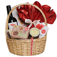 Captivating Wine N Gourmet Perfection Gift Hamper ...