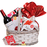 Exquisite Instant Party Wine N Chocolate Gift Basket