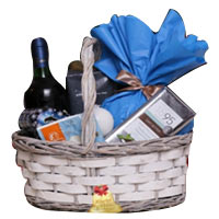 Dynamic Encore Gourmet N Wine Gift Hamper