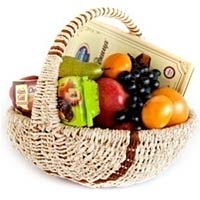 This basket includes Oranges, apples, pears, grape...