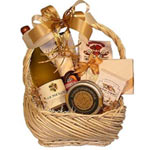 Incredibly Smart White Wine Gift Basket