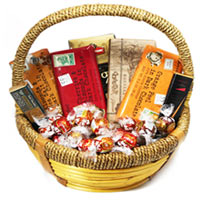 Brilliant Chocolate Essentials Hamper<br><br>