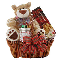 Romantic basket with every woman's favorites - plu......  to Verkhnyaya Tura