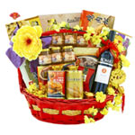 Gift your loved ones this Classic Gift Hamper and ...
