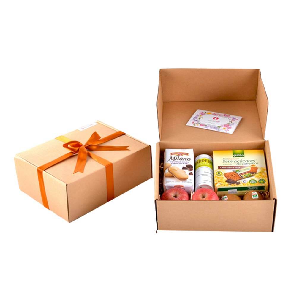 Exquisite fruit and snacks Hamper