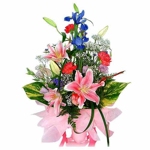 Beautiful Mix Flowers Bouquet on Valentine Day