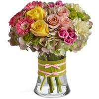 Multi Roses with vase  ......  to jeonju_SouthKorea.asp