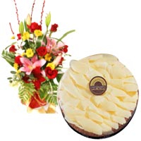 Heavenly Golden Treasure Gift Set of Seasonal Floral Bunch and Rich White Chocolate Cake