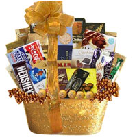 Basket of Golden Decorations, <br />
* 20 Items of...