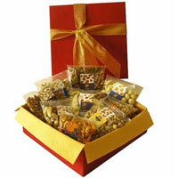 Nuts about you - snack gift hamper