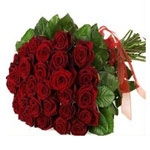 Stylish 48 Stemmed Red Roses Gift Bouquet