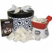 A hatbox containing a romantic fondue set for the ......  to East London_Southafrica.asp