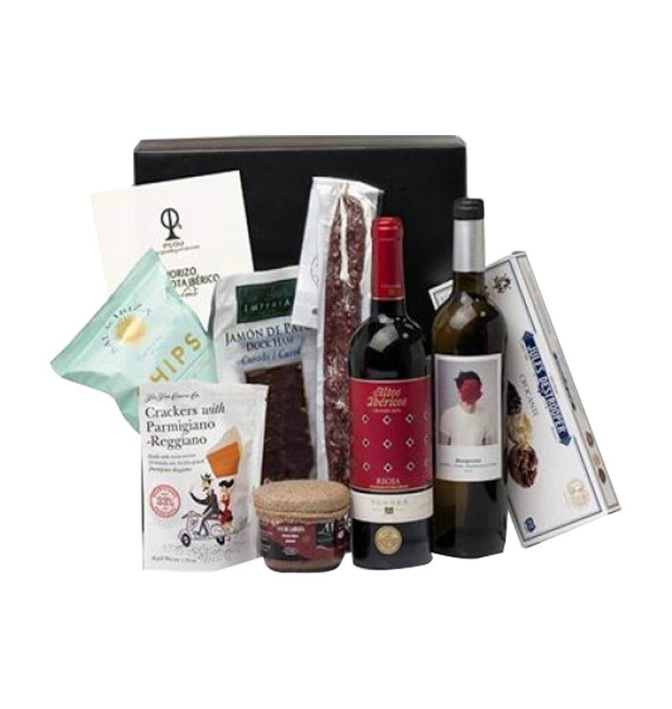 A gift pack complete and varied with delicacies fr...