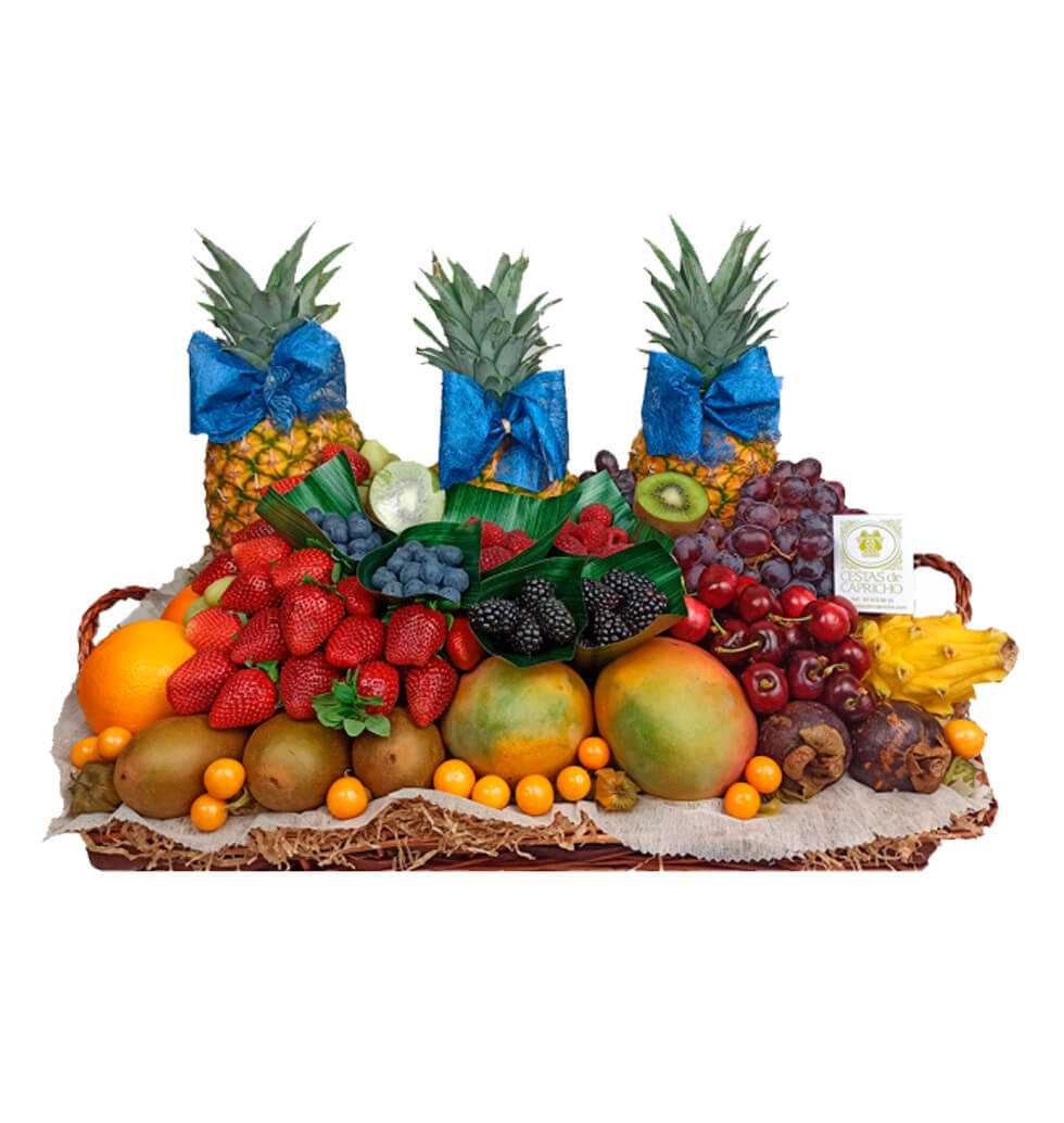 This Albertos fruit basket will fit whichever occa......  to Albacete