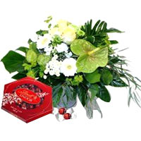 Bouquet magic in green and white gift box with Lindor