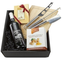 Affectionate Gourmet Gift Basket with Deluxe Specialties