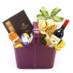 Exciting Gift Hamper full of Various Products