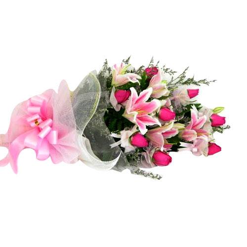 Expressive Moment with Pink Roses and Lilies