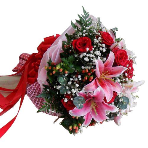 Tender Arrangement of 4 Pink Lilies and 6 Red Roses