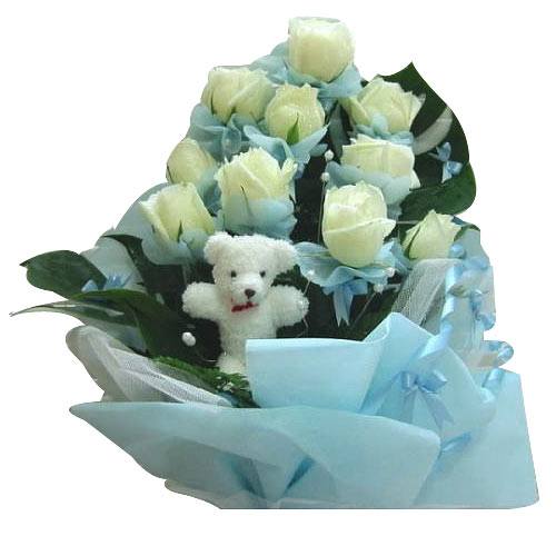 Heavenly One Dozen White Roses Bunch with Small Bear