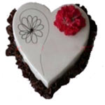 Amazing Heart Shape Cream Cake