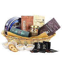 Remarkable Festive Savory Gift Hamper