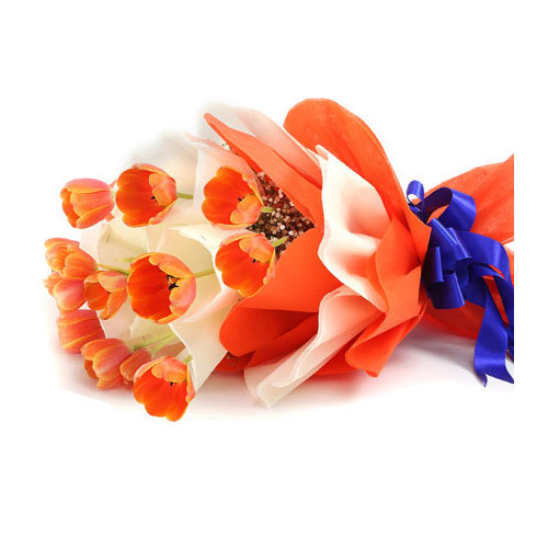 Romantic Gift of Beautiful Tulips Bouquet