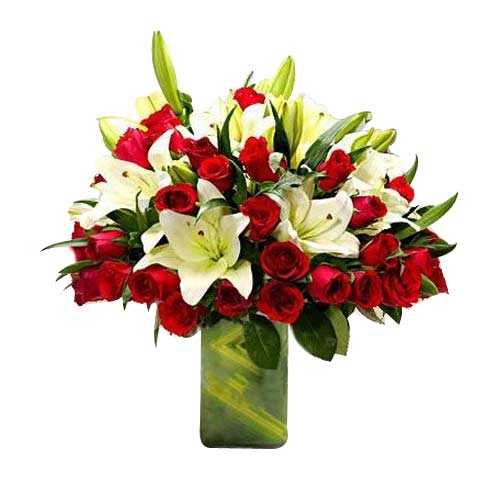 Gorgeous Life in Bloom Hand-tied Bouquet<br/>