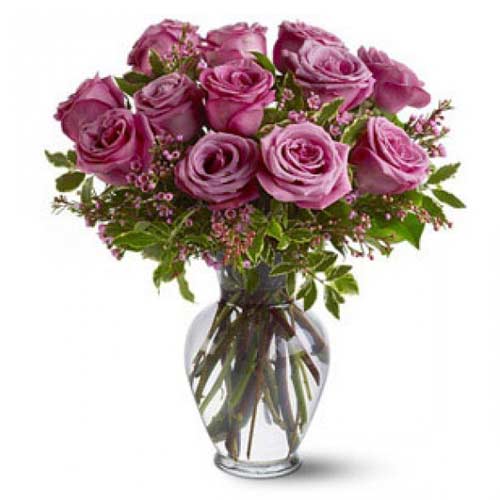 Stylish Display of Lavender Roses <br/><br/>