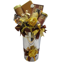 Cute Sweetheart Celebration Ultimate Gift Hamper