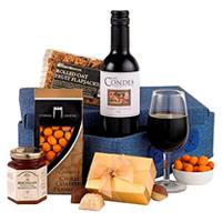 Earn appreciation for sending this Dazzling Gentlemans Gift Hamper to your loved...