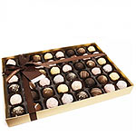 Enticing Signature Collection of Chocolate Truffles (570 gr.)