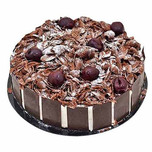 Impress the person you admire by gifting this Toothsome Taste Black Forest Cake ...