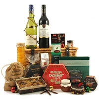 Precious Sweet Flavors Gift Hamper with Whisky