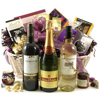 Captivating Winters Warmth Wine Gift Hamper