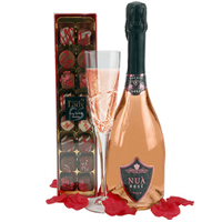 Delectable Combo of Nua Rose Wine N Linden Lady Luxury Handmade Chocolates