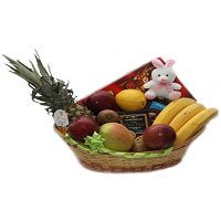 Fresh Fruits and Chocolates Hamper